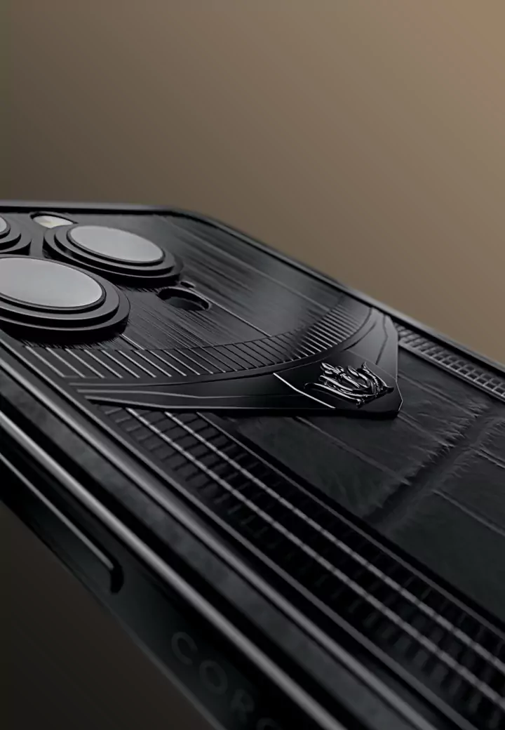 Ребристый безель Obsidian