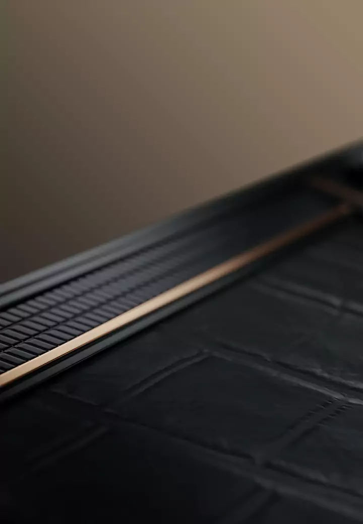 Натуральная кожа Contour